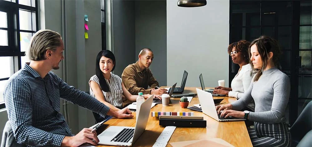 ¿Qué es una incubadora de empresas y cómo funciona?